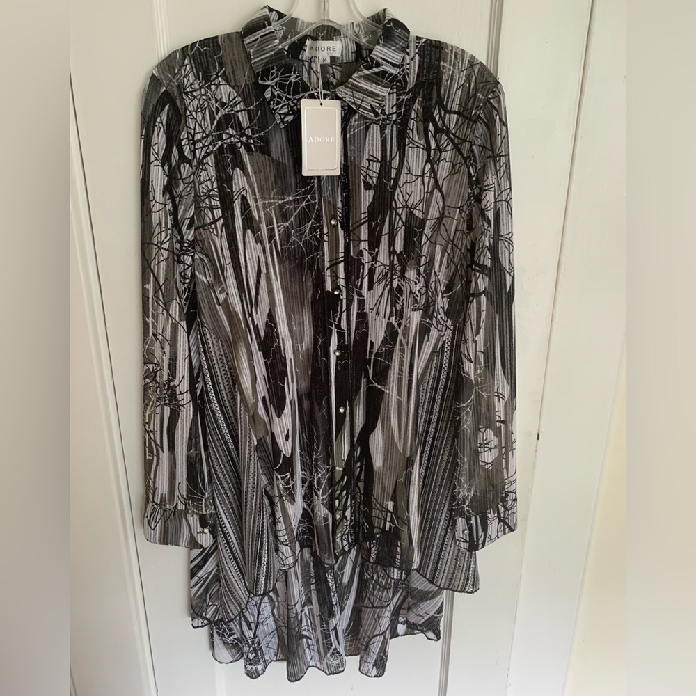 ADORE HIGH LOW TUNIC, Size M